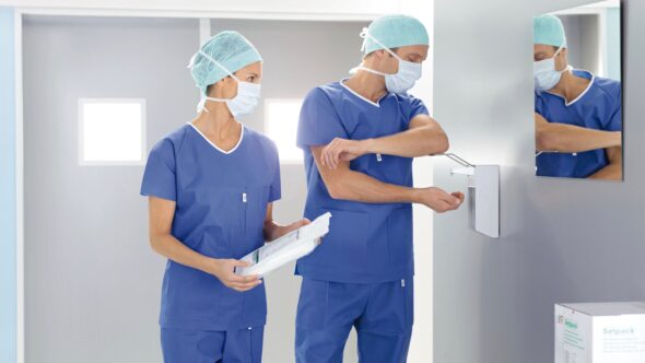 Surgical scrubs: Choosing the right clothing improves patients’ safety